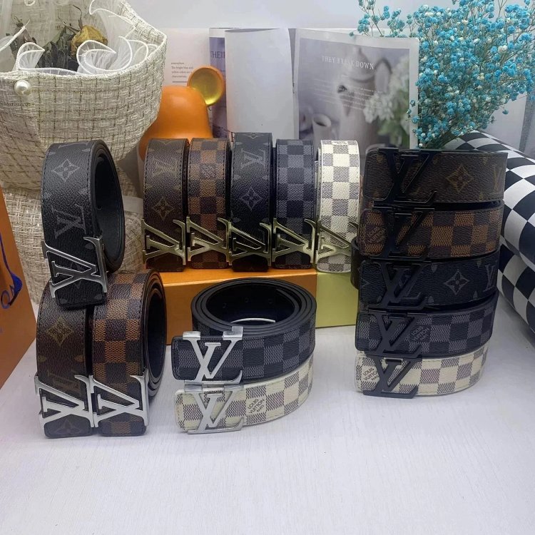 LV Classic Belt